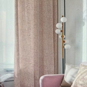 Vải in hoa damask nền hồng tím nhạt