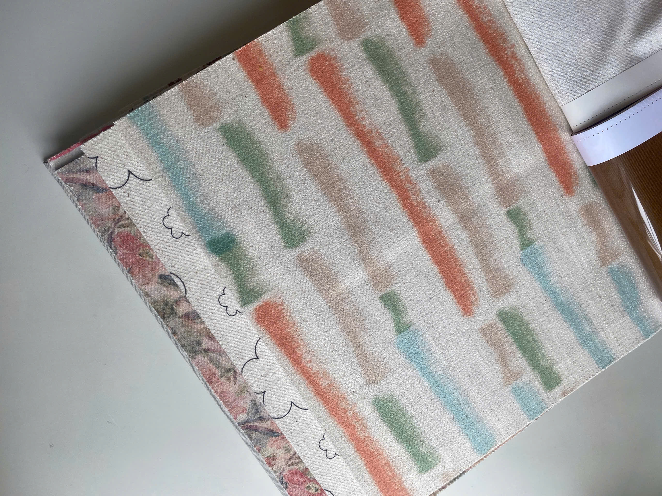 Vải in sọc ngang màu nước pastel